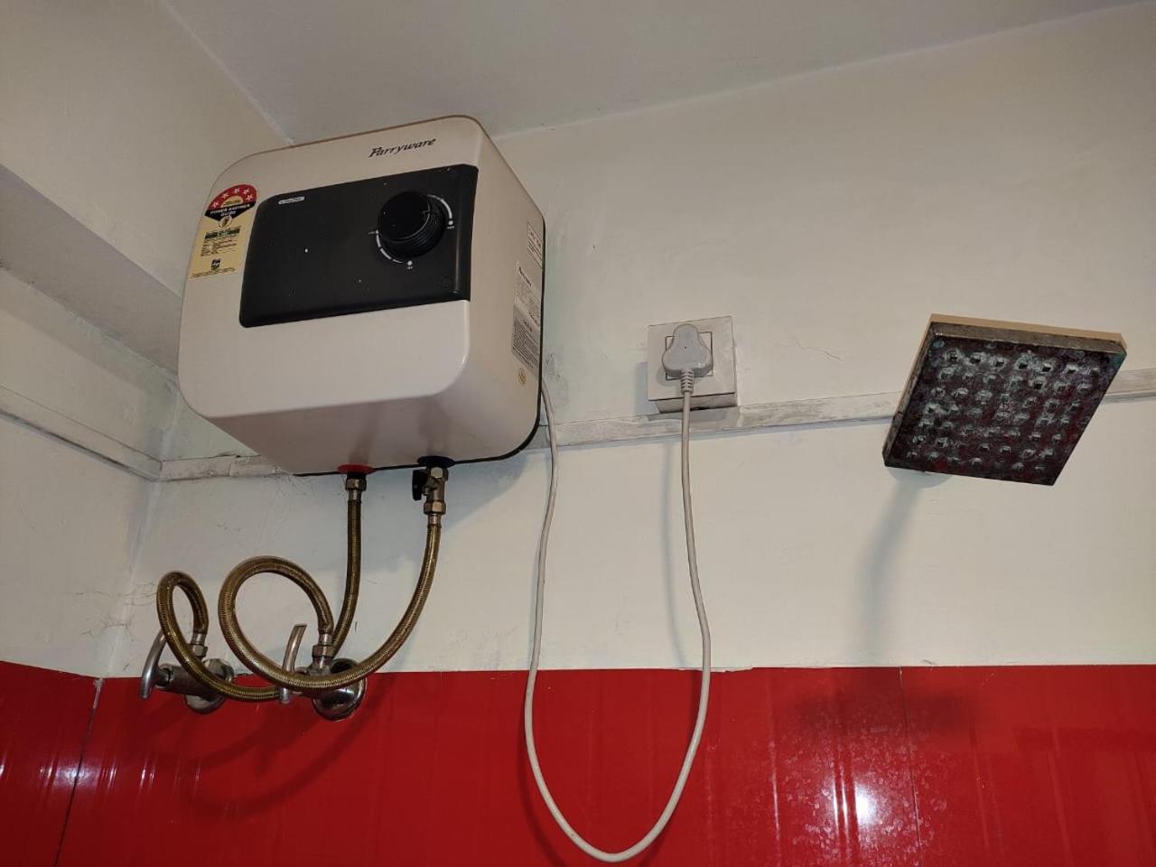 ムスタッシュ オフビート コルカタ ホステル エクステリア 写真
